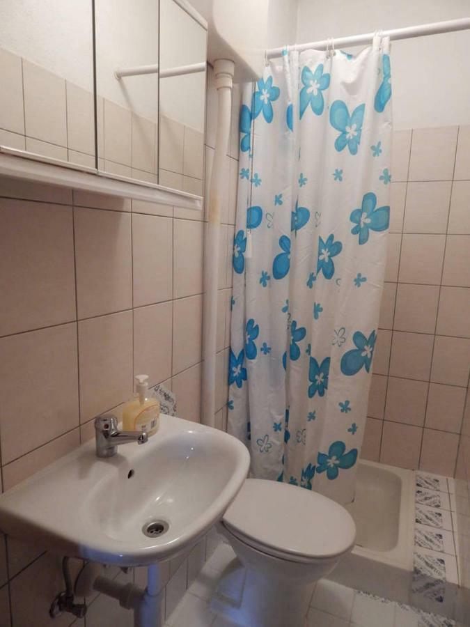 Apartmani Bepina Supetar Exterior foto